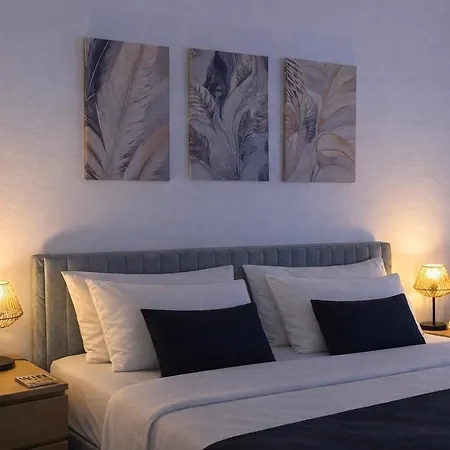 Bed & Breakfast Pink House - *
