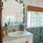 فندق مبيت وإفطار Pink House - *