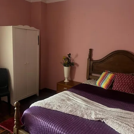 Pink House - Bed & Breakfast Lisbon