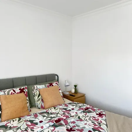 Bed & Breakfast Pink House - *