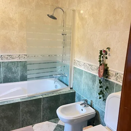 Oda ve Kahvaltı Pink House - *