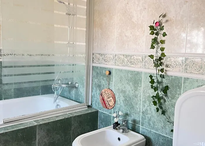 Pink House - Bed & Breakfast