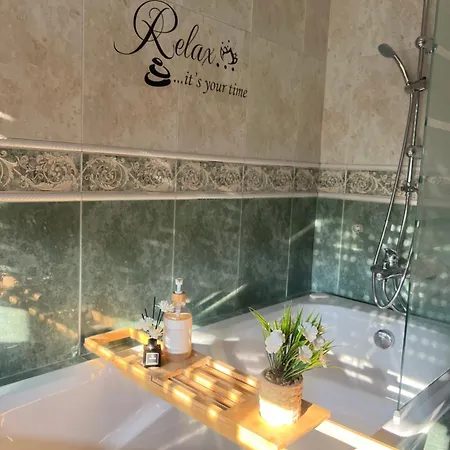 Pink House - リスボン