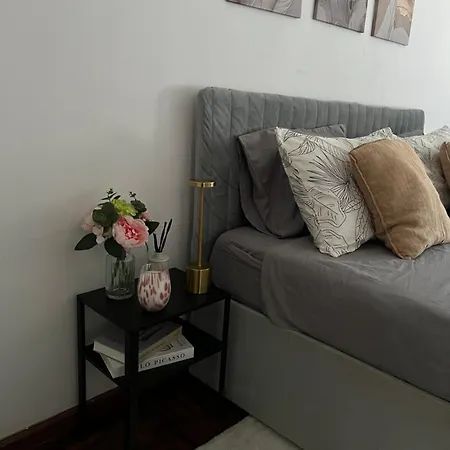 Bed and Breakfast Pink House -